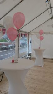 aankleding-ballonnen-helium-statafel-bruiloft-in4more